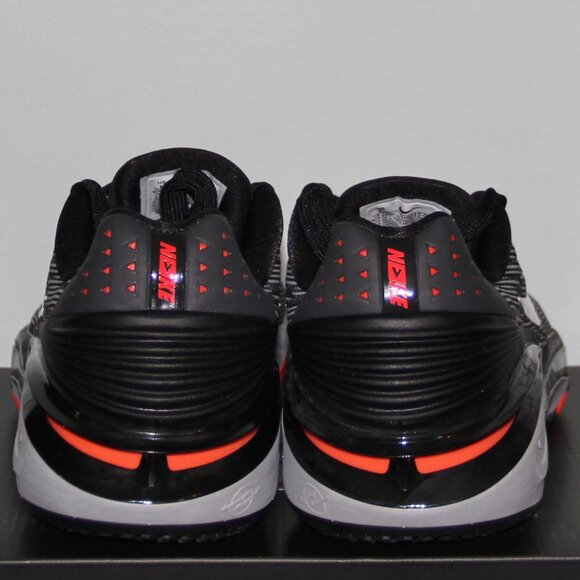 Athletic_Shoes